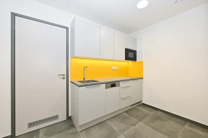 Pronájem skladu, Brno, Svatopetrská, 200 m2