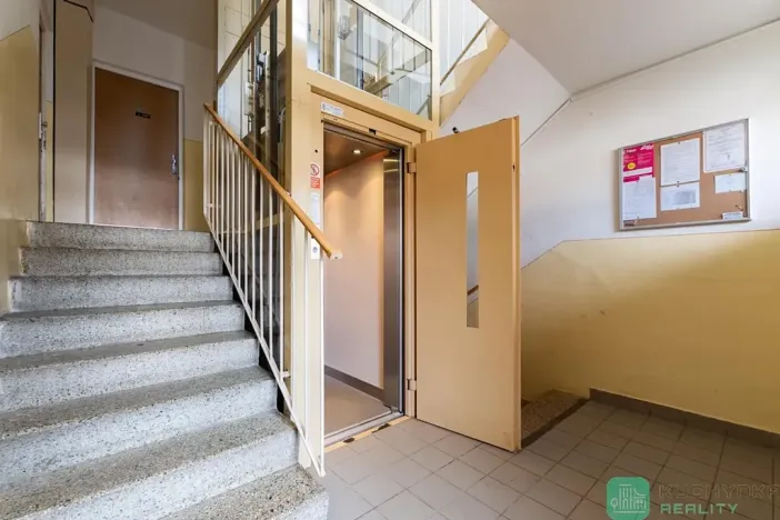 Prodej bytu 1+1, Krupka, Jabloňová, 36 m2