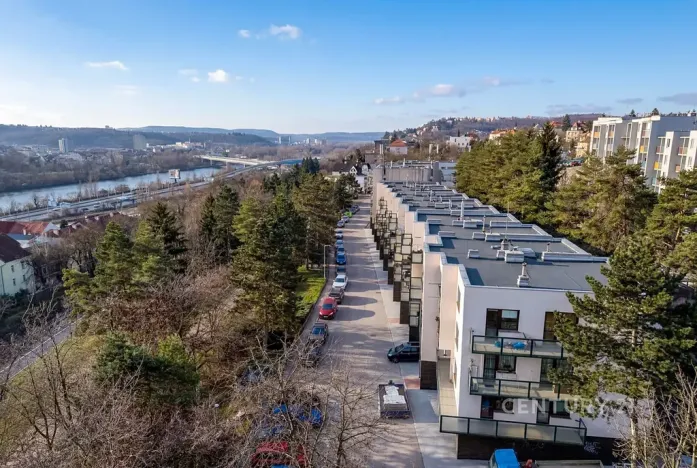 Prodej bytu 2+kk, Praha - Hlubočepy, Výhledová, 63 m2