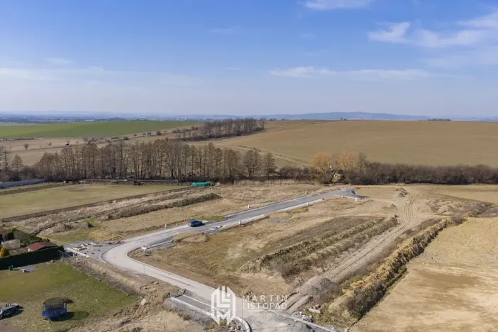 Prodej pozemku pro bydlení, Komárov, 743 m2