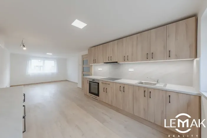 Prodej rodinného domu, Loučany, 123 m2