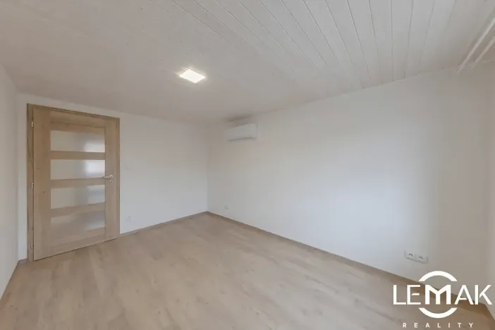 Prodej rodinného domu, Loučany, 123 m2