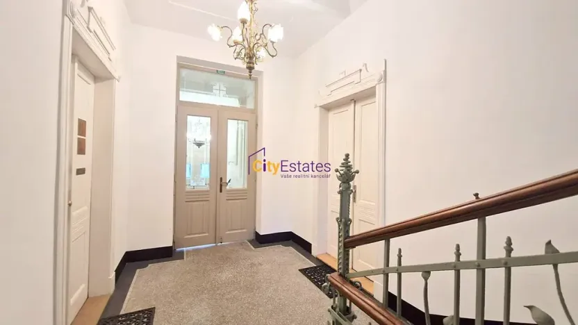 Prodej bytu 1+1, Praha - Smíchov, Janáčkovo nábřeží, 50 m2