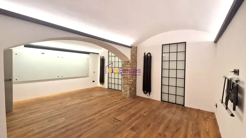 Prodej kanceláře, Praha - Smíchov, Janáčkovo nábřeží, 135 m2