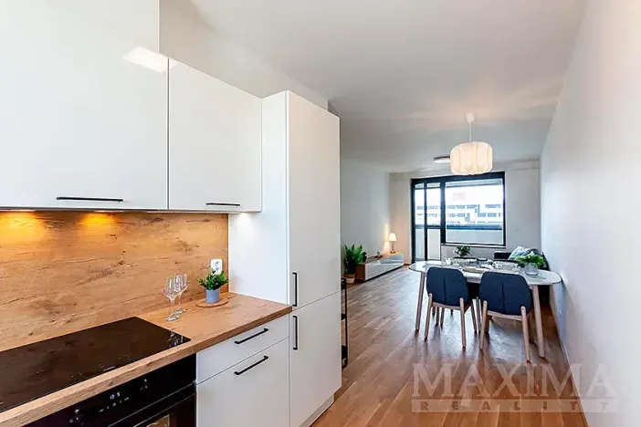 Prodej bytu 2+kk, Praha - Holešovice, Argentinská, 69 m2