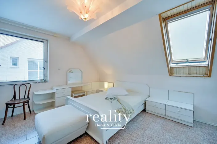 Prodej rodinného domu, Znojmo, 480 m2