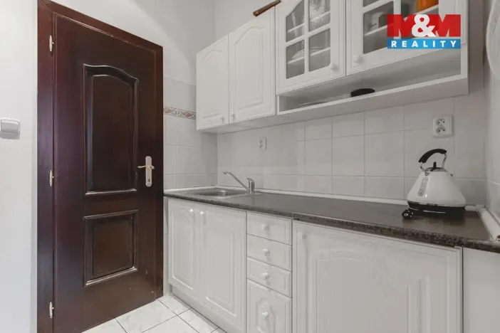 Pronájem kanceláře, Klatovy - Klatovy I, Čs. legií, 66 m2