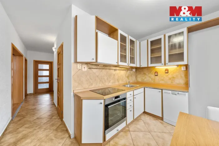 Pronájem bytu 3+1, Děčín - Děčín IV-Podmokly, Na Valech, 79 m2