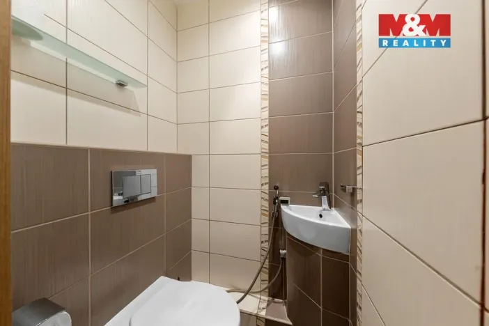 Pronájem bytu 3+1, Děčín - Děčín IV-Podmokly, Na Valech, 79 m2