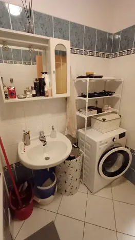 Pronájem bytu 1+kk, Praha - Kunratice, Velké Kunratické, 33 m2