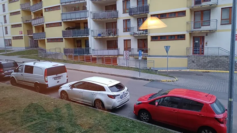 Pronájem bytu 1+kk, Praha - Kunratice, Velké Kunratické, 33 m2