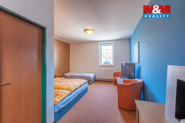 Prodej rodinného domu, Očihov - Očihovec, 500 m2