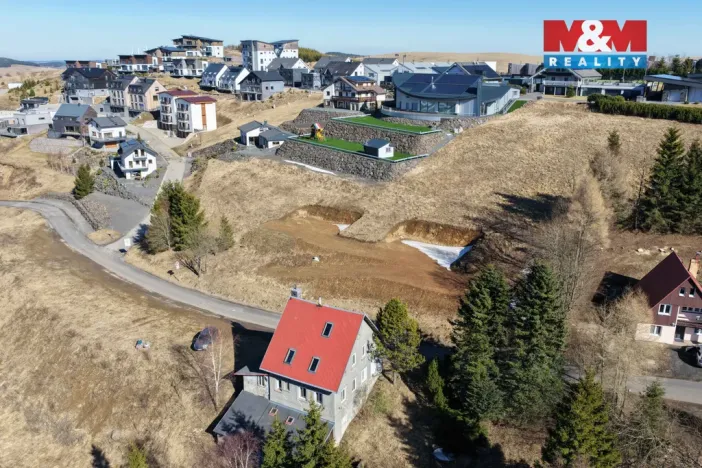 Prodej komerčního pozemku, Loučná pod Klínovcem - Loučná, 1673 m2