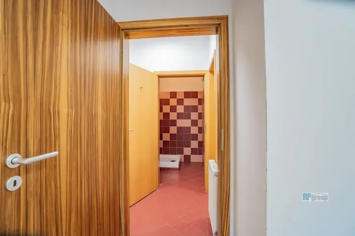 Prodej obchodního prostoru, Praha - Hlubočepy, Hlubočepská, 104 m2