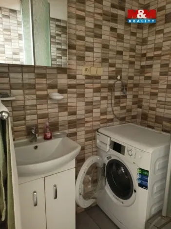 Pronájem bytu 3+1, Olomouc - Holice, Náves Svobody, 67 m2