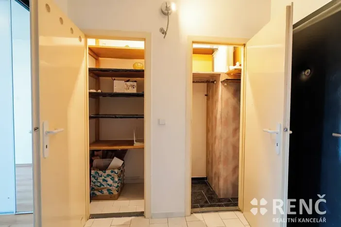 Pronájem bytu 2+kk, Brno, U pošty, 46 m2