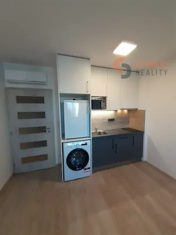 Pronájem bytu 1+kk, Břeclav, Břetislavova, 25 m2