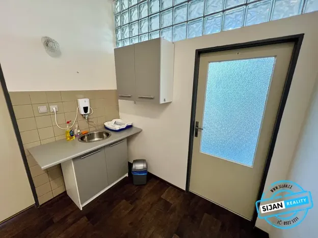 Pronájem kanceláře, Opava, Vrchní, 59 m2