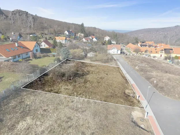 Prodej pozemku pro bydlení, Černolice, 1066 m2