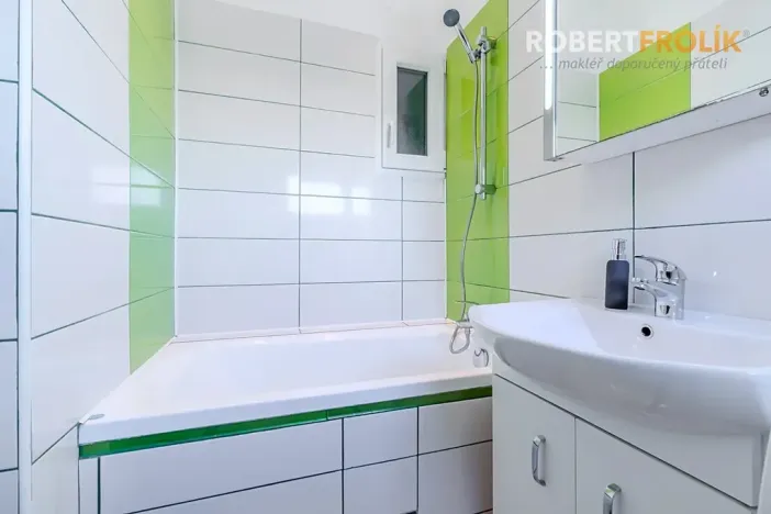 Pronájem bytu 2+kk, Praha - Břevnov, Patočkova, 40 m2