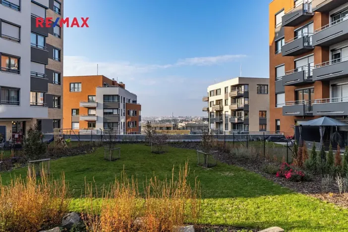 Pronájem bytu 1+kk, Praha - Chodov, Šternovská, 30 m2