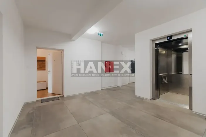 Pronájem bytu 4+kk, Horoměřice, Karla IV., 96 m2