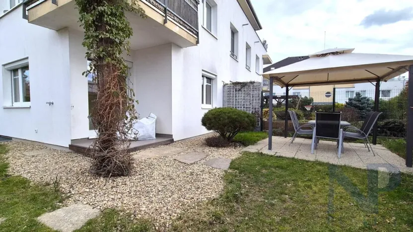 Pronájem bytu 2+kk, Praha - Pitkovice, Žampiónová, 59 m2