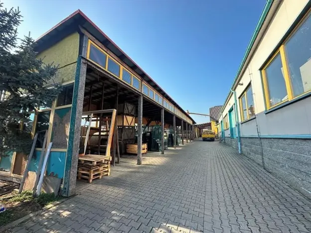 Prodej výrobních prostor, Osek nad Bečvou, 2800 m2