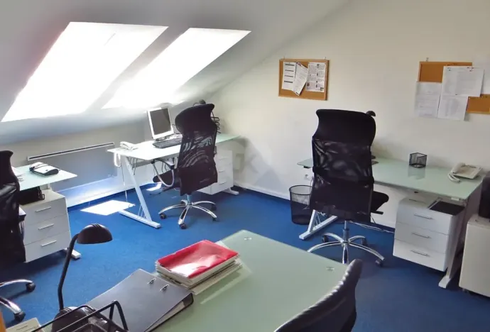 Pronájem kanceláře, Praha - Holešovice, Komunardů, 100 m2