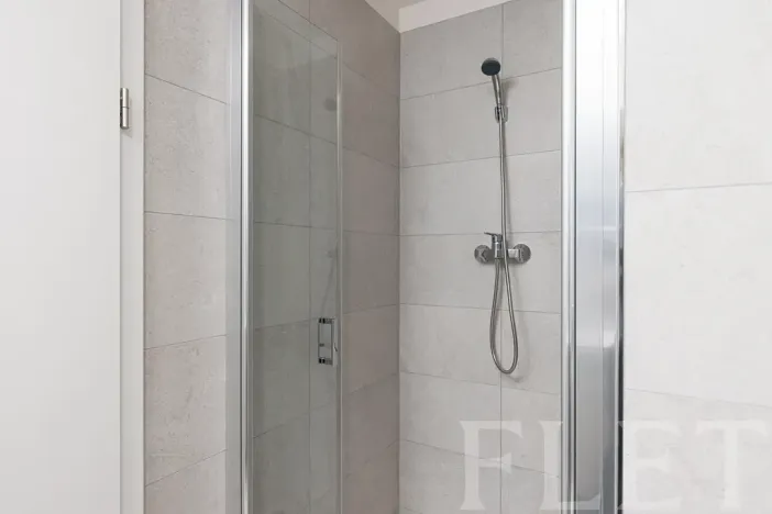 Pronájem bytu 1+kk, Praha - Hloubětín, Poděbradská, 30 m2