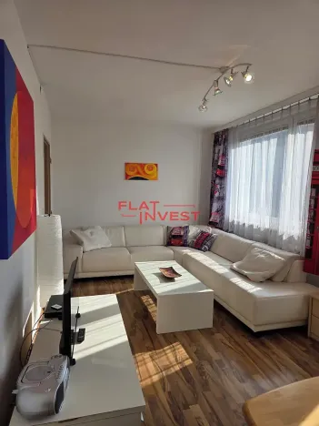 Pronájem bytu 1+1, Praha - Kobylisy, Akátová, 33 m2