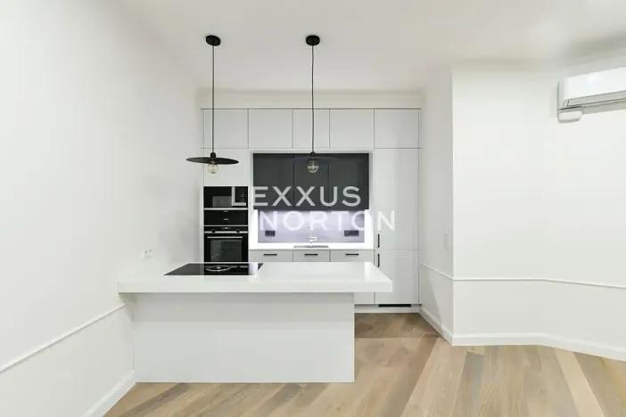 Pronájem bytu 4+kk, Praha - Vinohrady, náměstí Jiřího z Poděbrad, 118 m2