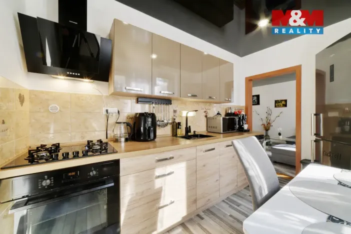 Prodej bytu 2+1, Bukovany, 51 m2