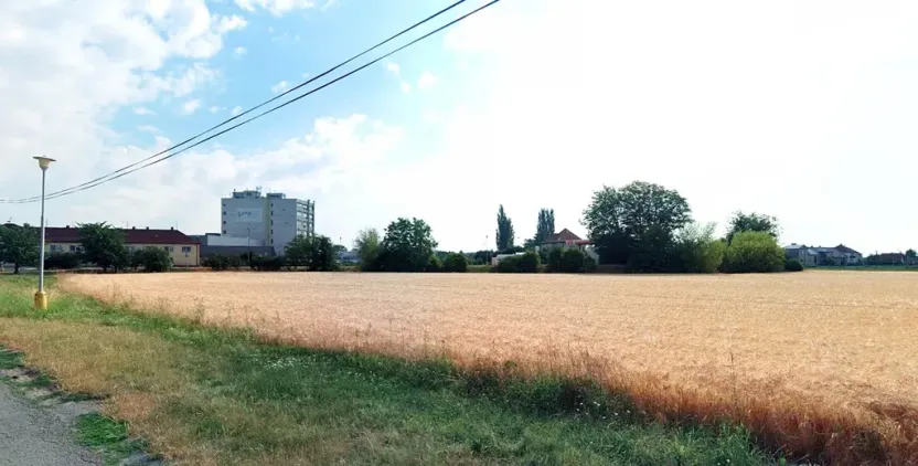 Prodej podílu pozemku pro bydlení, Litovel, 12350 m2