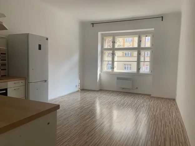 Pronájem bytu 2+kk, Praha - Vršovice, Vršovická, 48 m2