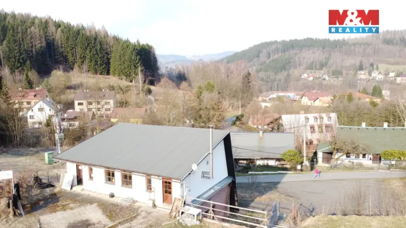 Prodej komerční nemovitosti, Plavy, 180 m2