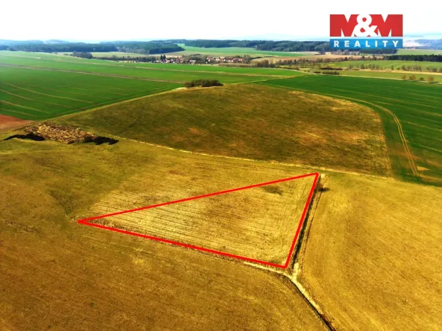 Prodej pole, Kladruby, 18948 m2