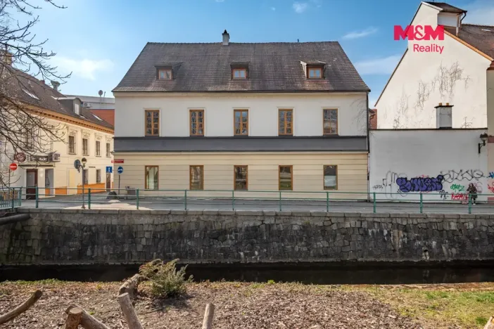 Prodej obchodního prostoru, České Budějovice - České Budějovice 1, Hradební, 615 m2