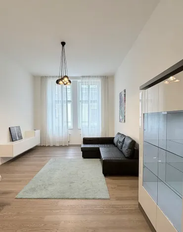 Pronájem bytu 2+1, Praha - Nové Město, Opletalova, 80 m2