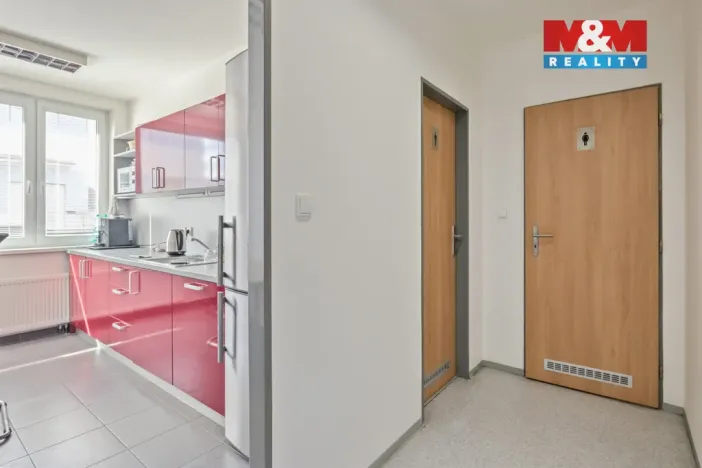 Pronájem kanceláře, Buštěhrad, U Panelárny, 30 m2