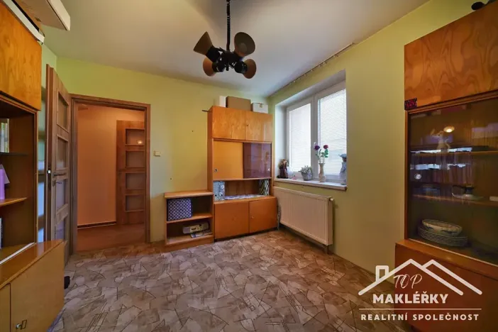 Prodej rodinného domu, Zásmuky, Sladkovského, 186 m2