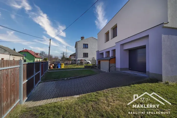 Prodej rodinného domu, Zásmuky, Sladkovského, 186 m2