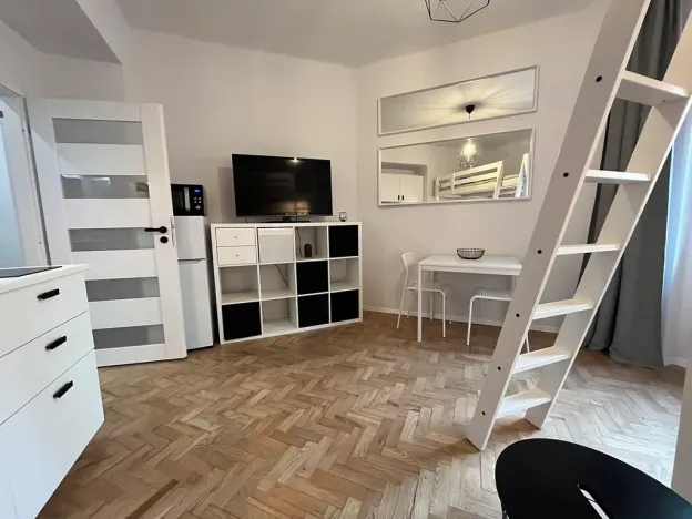 Pronájem bytu 1+kk, Praha - Libeň, Vacínova, 23 m2
