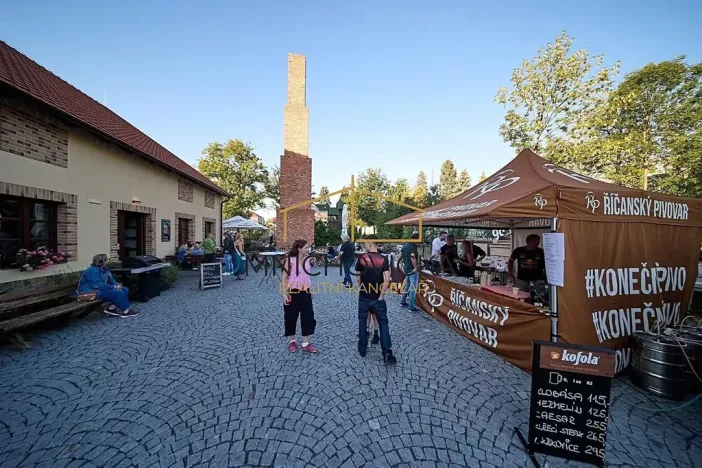 Prodej restaurace, Říčany, Olivova, 909 m2