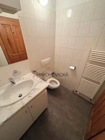 Pronájem kanceláře, Žebrák, Náměstí, 68 m2