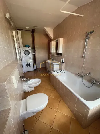 Pronájem bytu 3+kk, Žebrák, Náměstí, 87 m2