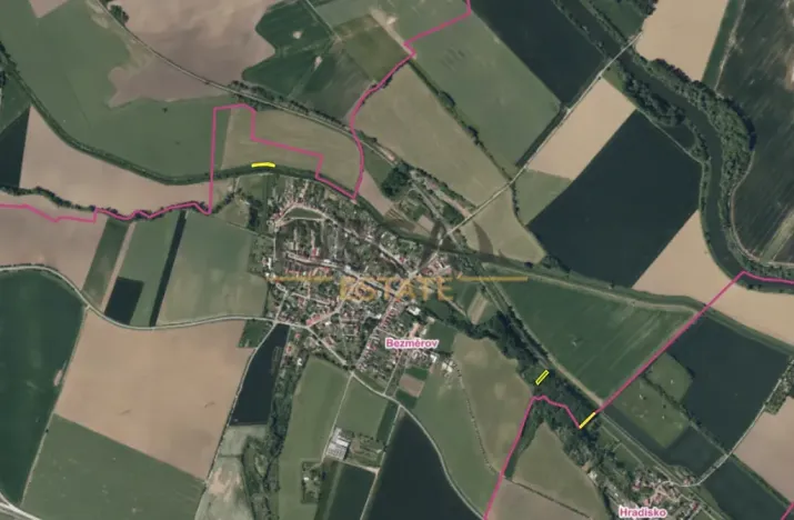 Prodej lesa, Bezměrov, 1621 m2