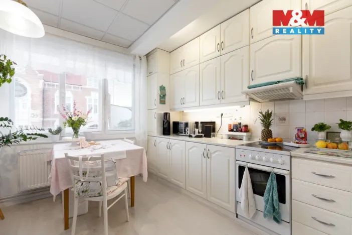 Prodej činžovního domu, Kravaře, 180 m2