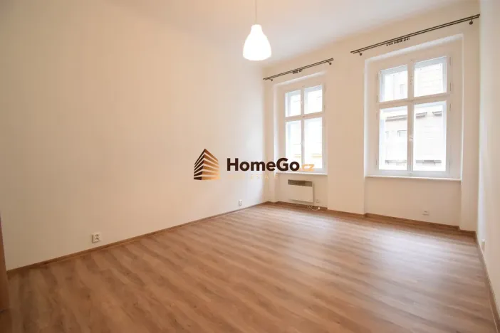 Pronájem bytu 1+1, Praha - Vršovice, Sevastopolská, 30 m2