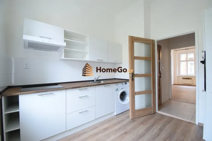 Pronájem bytu 1+1, Praha - Vršovice, Sevastopolská, 30 m2